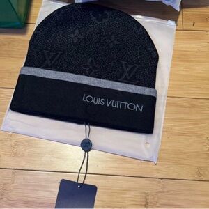 Louis Vuitton Monogram Black and Gray Hat
